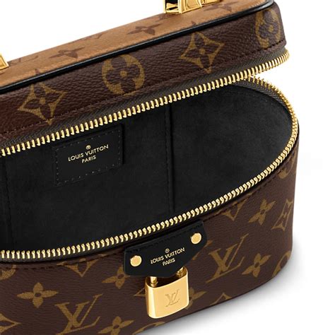 I prodotti Louis Vuitton: Pochette Vanity con catenella